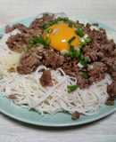夏にぴったりコンソメひき肉卵そうめん