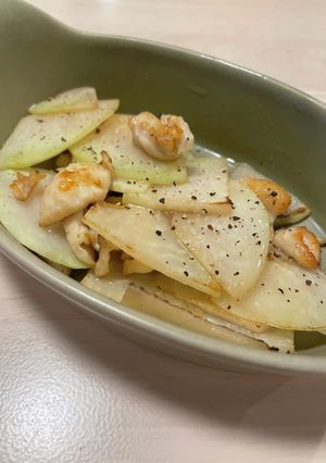コールラビと鶏皮のレモンソテー-レシピのメイン写真