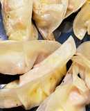 肉無しじゃがいもと魚肉ソーセージの餃子
