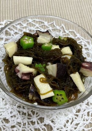 切って和えるだけ♪シークワーサーもずく酢-レシピのメイン写真