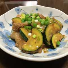 ズッキーニと豚肉の味噌炒め-レシピのメイン写真