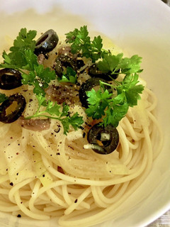 オニオンスライスとアンチョビの冷製パスタ-レシピのメイン写真