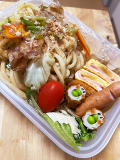 和風だしが美味しい☆焼きうどん弁当-レシピのメイン写真