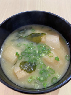 簡単!時短!ワカメと麩の味噌汁-レシピのメイン写真