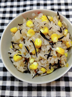 白だしで作るとうもろこしひじき入りご飯-レシピのメイン写真