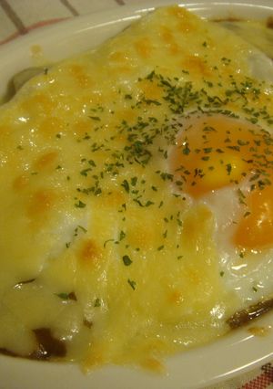 目玉焼きのせ☆焼きカレー-レシピのメイン写真