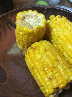 魚焼きグリルでとうもろこしのバター醤油味-レシピのメイン写真