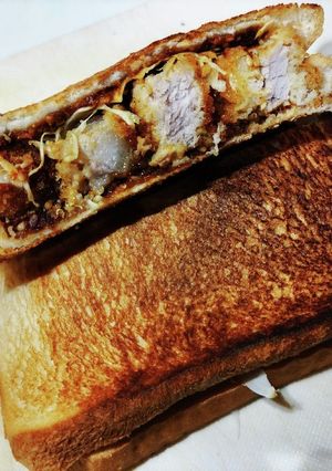 味噌でこってり！味噌カツホットサンド-レシピのメイン写真
