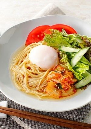 キムチと温玉のサラダそうめん-レシピのメイン写真