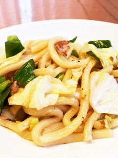 余り野菜で半玉焼きうどん-レシピのメイン写真