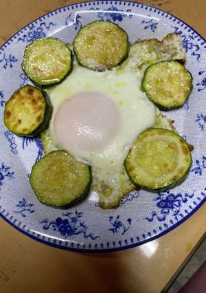 ズッキーニ目玉焼き-レシピのメイン写真