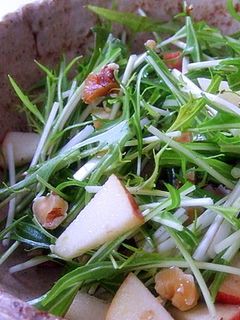 クルミが合います★水菜とりんごのサラダ-レシピのメイン写真