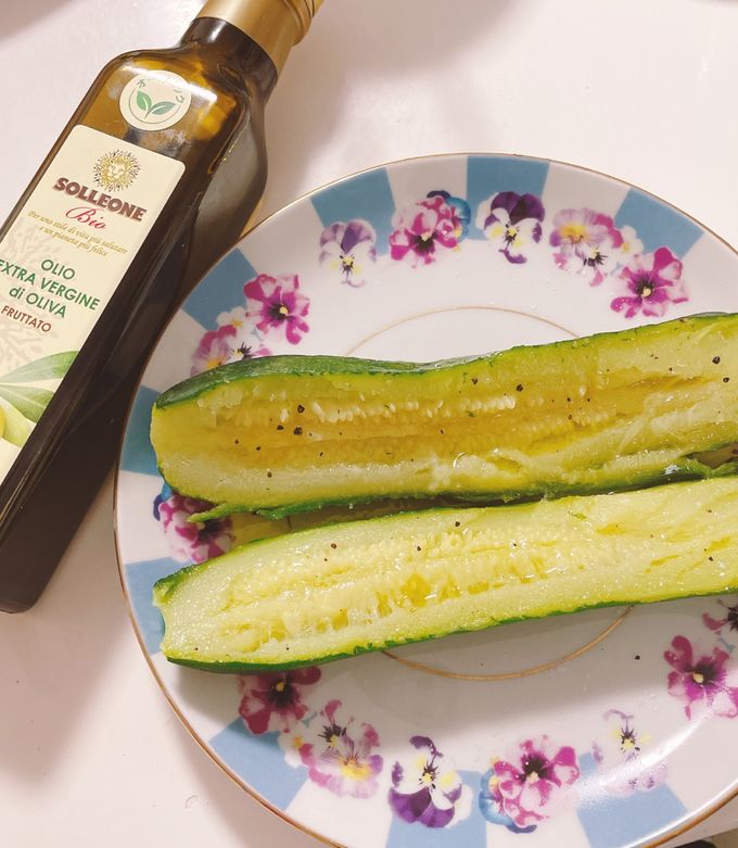 超簡単♡レンチンだけで絶品ズッキーニ by あこちゃん91