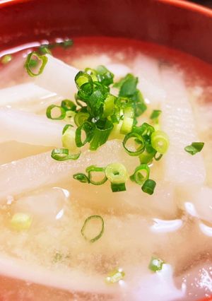 シンプルイズベスト!大根だけの味噌汁-レシピのメイン写真