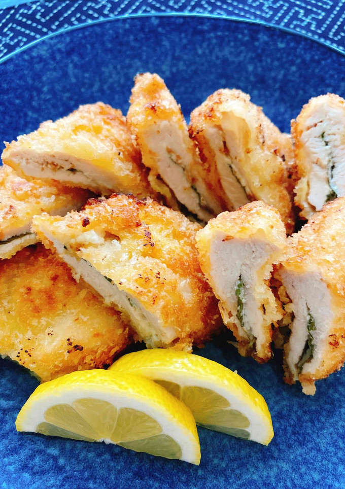鶏むね肉の梅と大葉の挟み揚げ-レシピのメイン写真