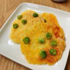 รูปของ レンジで簡単♪しお豆のチーズせんべい