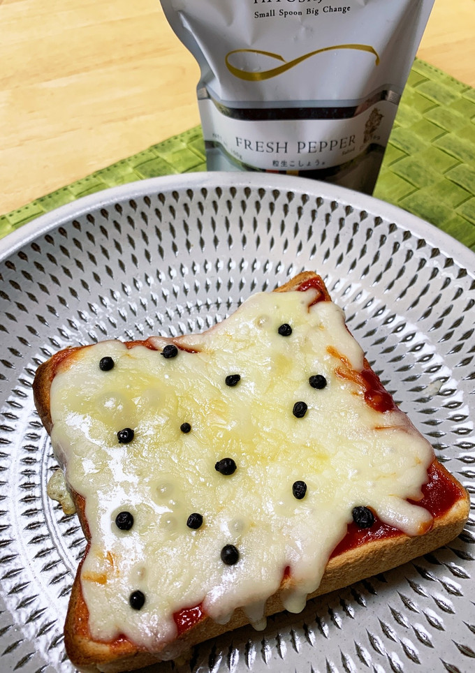 粒生こしょう　トースト-レシピのメイン写真