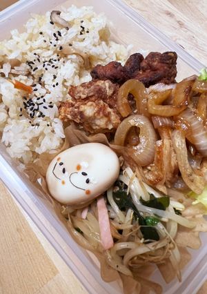 豚ロース肉の生姜焼き☆きのこ味ご飯弁当-レシピのメイン写真