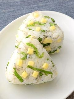 チーズとじゃこのおにぎり-レシピのメイン写真
