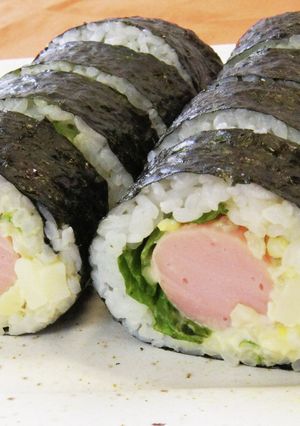 魚肉ソーセージの太巻き寿司-レシピのメイン写真