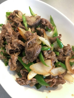 激安スーパーの肉でつくる焼き肉のタレ炒め-レシピのメイン写真