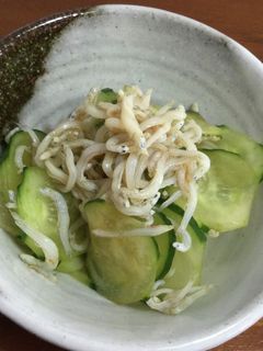 ⭐︎切って和えるだけ きゅうりとしらす -レシピのメイン写真