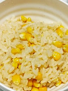 芯も一緒に!バターが香るとうもろこしご飯-レシピのメイン写真