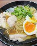 牛骨スープであっさり醤油ラーメン