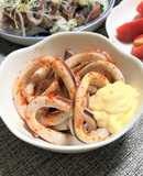 おつまみに♪「柔らかイカの辛味マヨ」