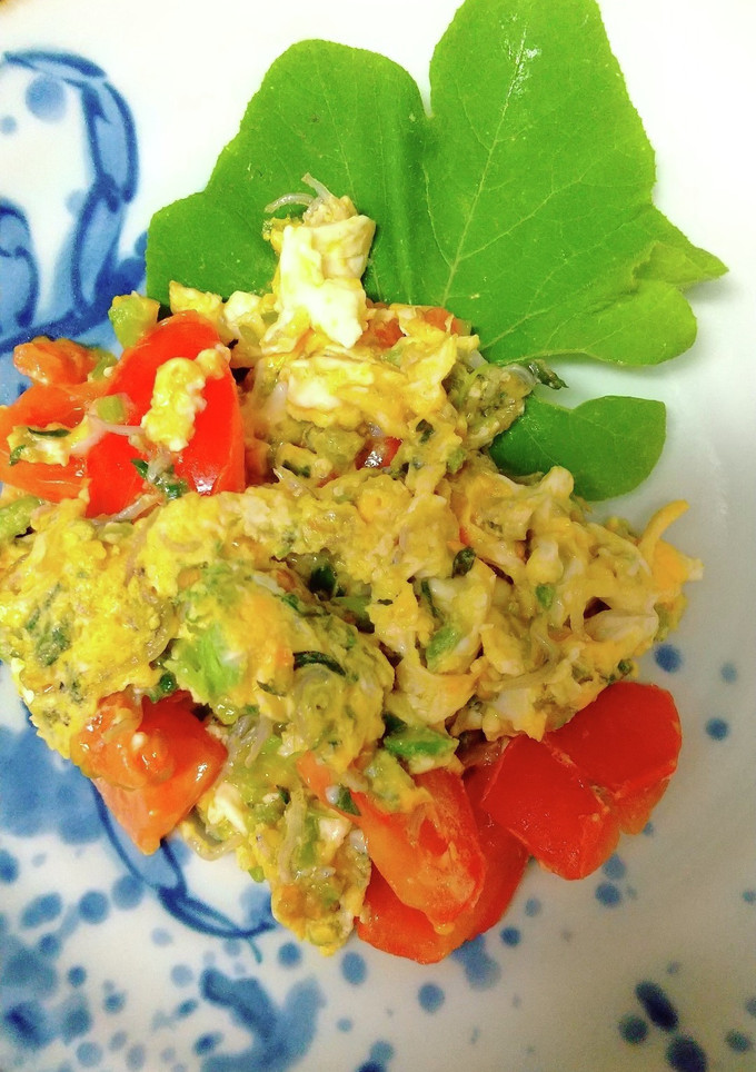 かぼちゃの葉っぱの卵とじと焼きそば-レシピのメイン写真