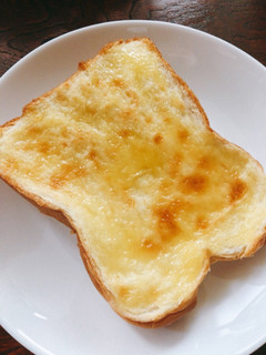 朝食、おやつにも マヨシュガートースト-レシピのメイン写真