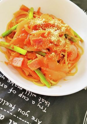 アスパラとベーコンのトマトクリームパスタ-レシピのメイン写真