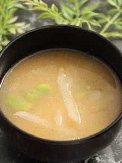 簡単!そら豆と長芋のお味噌汁-レシピのメイン写真