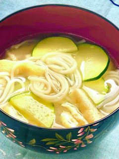 つるり♪ズッキーニと油揚げ・素麺の味噌汁-レシピのメイン写真