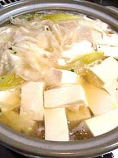 牛蒡が決め手!あったか鶏豆腐鍋♪-レシピのメイン写真