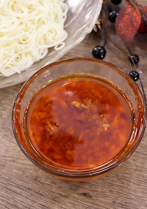 旨辛!簡単!ラー油めんつゆ-レシピのメイン写真