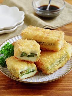 ☆簡単☆厚揚げ梅しそチーズフライ-レシピのメイン写真
