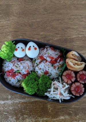 JK☆カリカリ梅と高菜のおにぎり弁当♪-レシピのメイン写真