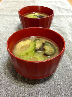 なす&ゴーヤと油揚げのお味噌汁-レシピのメイン写真