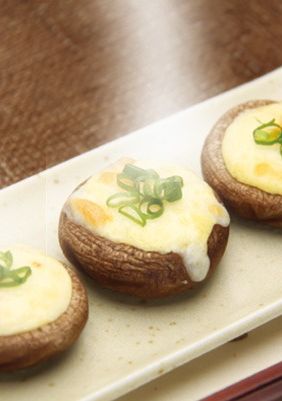 簡単♪しいたけのチーズマヨネーズ焼き-レシピのメイン写真