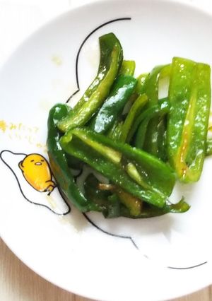 簡単★ピーマンだけで★ピーマンの醤油炒め-レシピのメイン写真