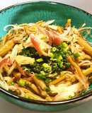 冷たいじゅんさいモロヘイヤ蕎麦　発酵玉葱