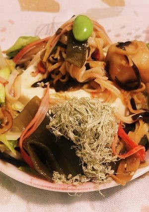<里芋4号見参!«奴とろろ昆里芋茎若布»-レシピのメイン写真