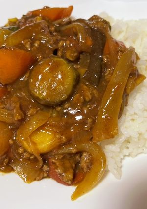 フライパンで作るひき肉と夏野菜のカレー-レシピのメイン写真