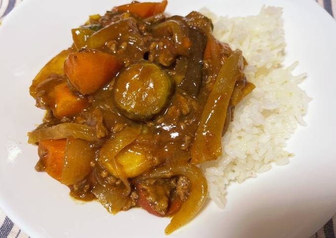 フライパンで作るひき肉と夏野菜のカレー by おいしいよ！！ 【クックパッド】 簡単おいしいみんなのレシピが392万品