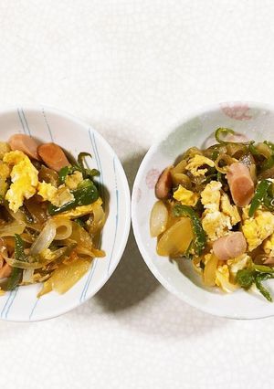 ソーセージとピーマンと玉ねぎの炒め物-レシピのメイン写真