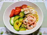 簡単ランチ！アボカド鶏ささみの冷やし中華