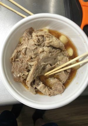 豚肉とニンニクをめんつゆかけてチン-レシピのメイン写真