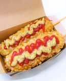 シャキシャキ！れんこん衣のチーズドッグ