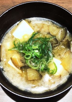 茄子と豆腐の【ピリ辛味噌汁】-レシピのメイン写真
